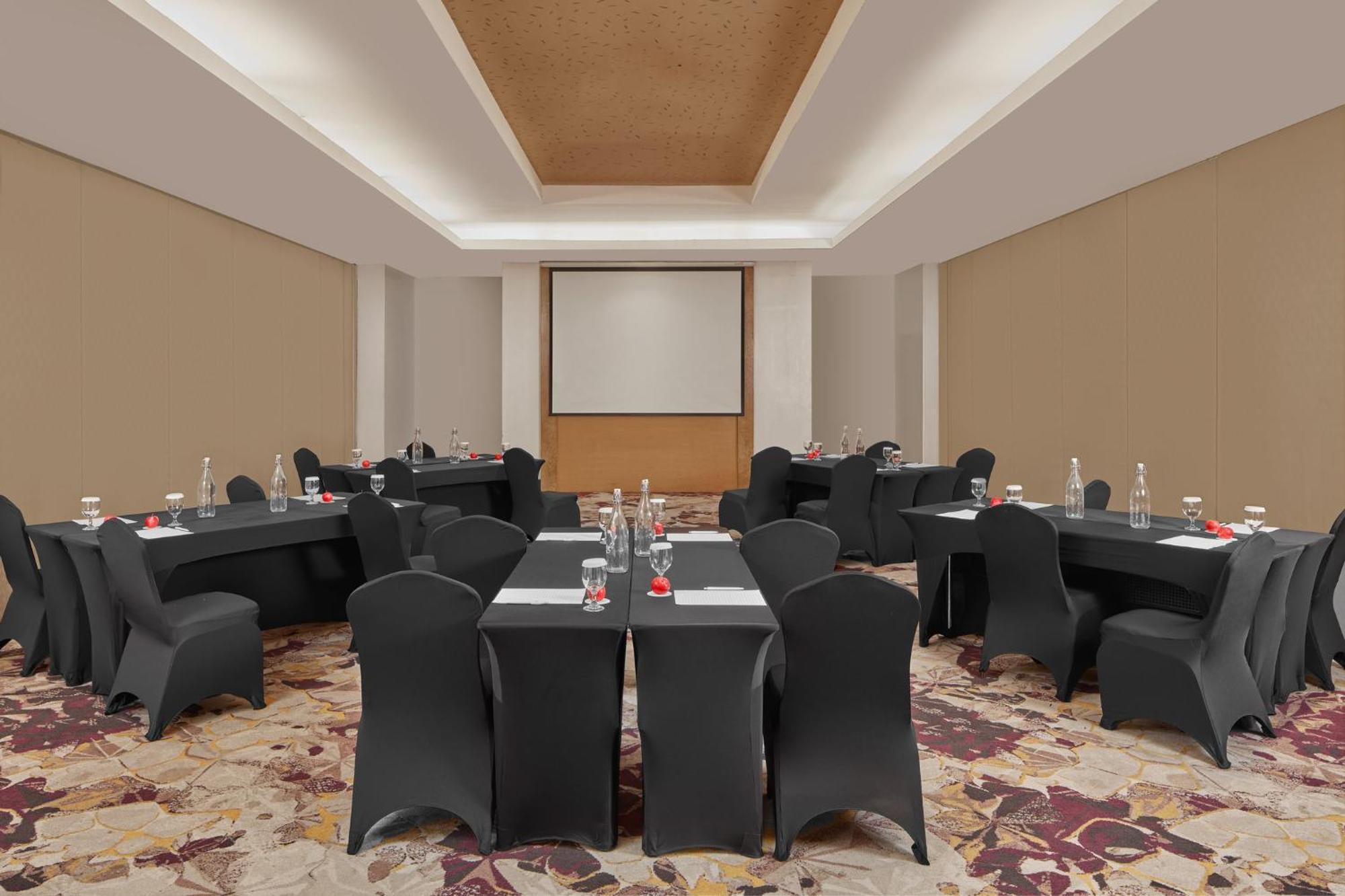 Crowne Plaza Manila Galleria By Ihg Pasig City Exteriér fotografie