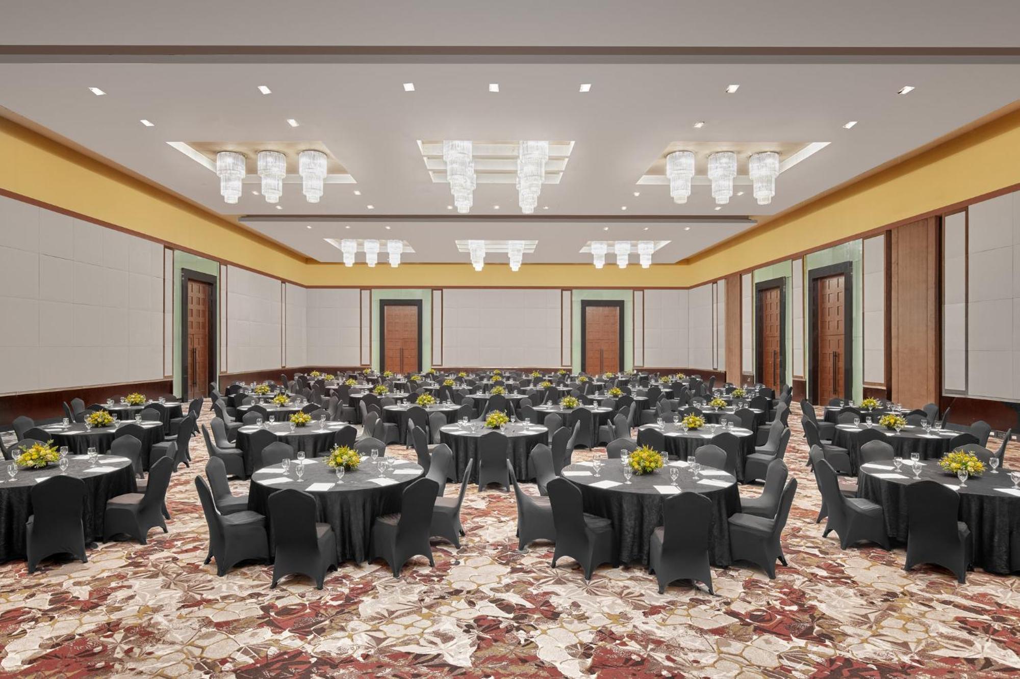 Crowne Plaza Manila Galleria By Ihg Pasig City Exteriér fotografie